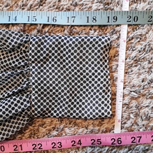 Black and white dotted Walter Baker blouse - Picture 4 of 8